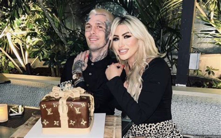 Aaron Carter's Fiance Harassed, Stalked By Fans