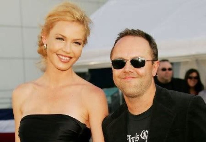 Connie Nielsen Bio, Age, Movies, Net Worth, Sons, Married, Husband
