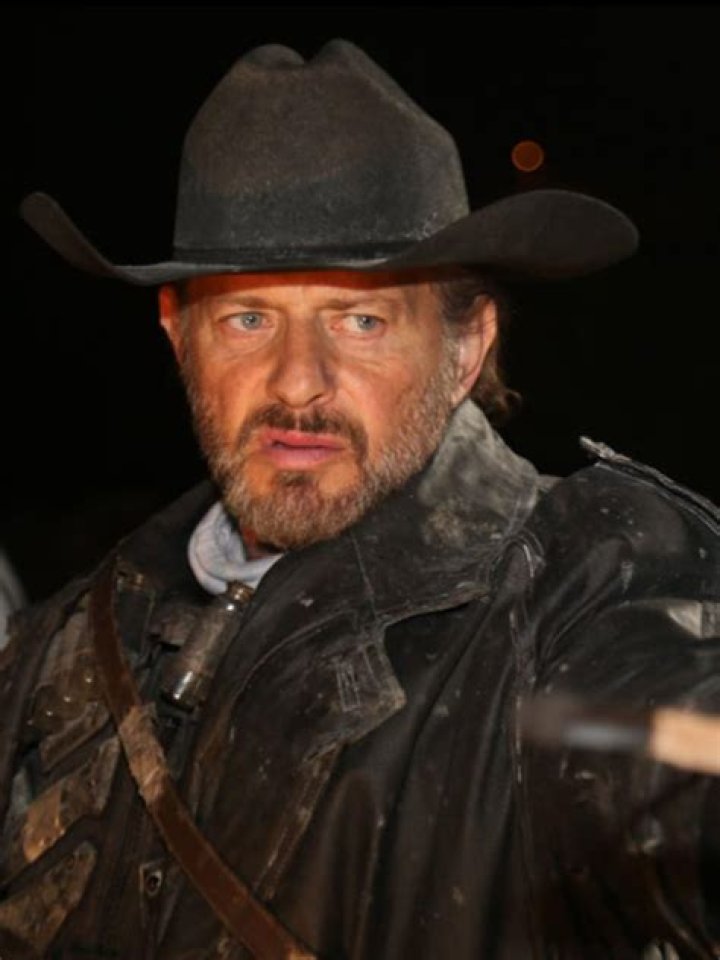 Costas Mandylor Height - CelebsHeight.org
