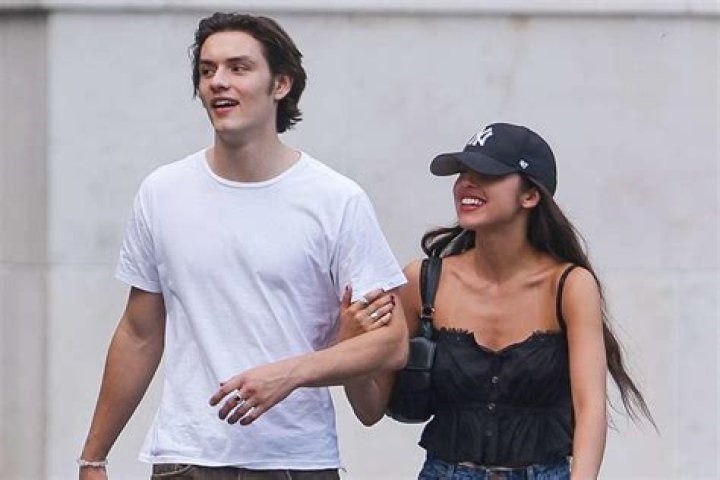 Emy Coligado Is In A Relationship!! Who Is Her Boyfriend?