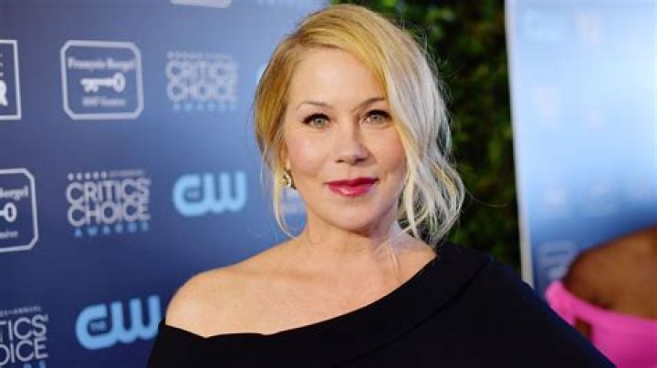 Everything to Know About Christina Applegate's Conjugal Life