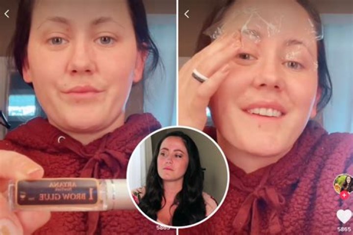 Going Broke? Jenelle Evans Selling Eyebrow Kits From Last Year