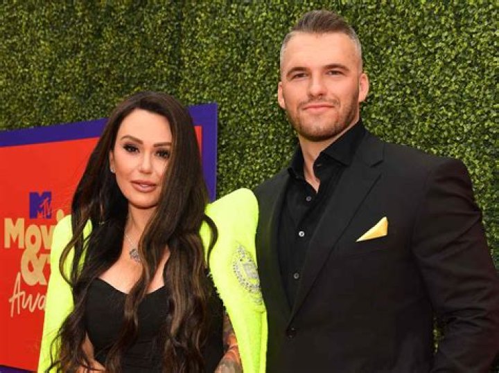 Jenni 'JWoww' Farley's Boyfriend Caught Cheating, Again?!