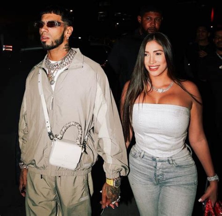 Laury Saavedra Age: How Old? Wiki Bio Of Anuel AA New Girlfriend
