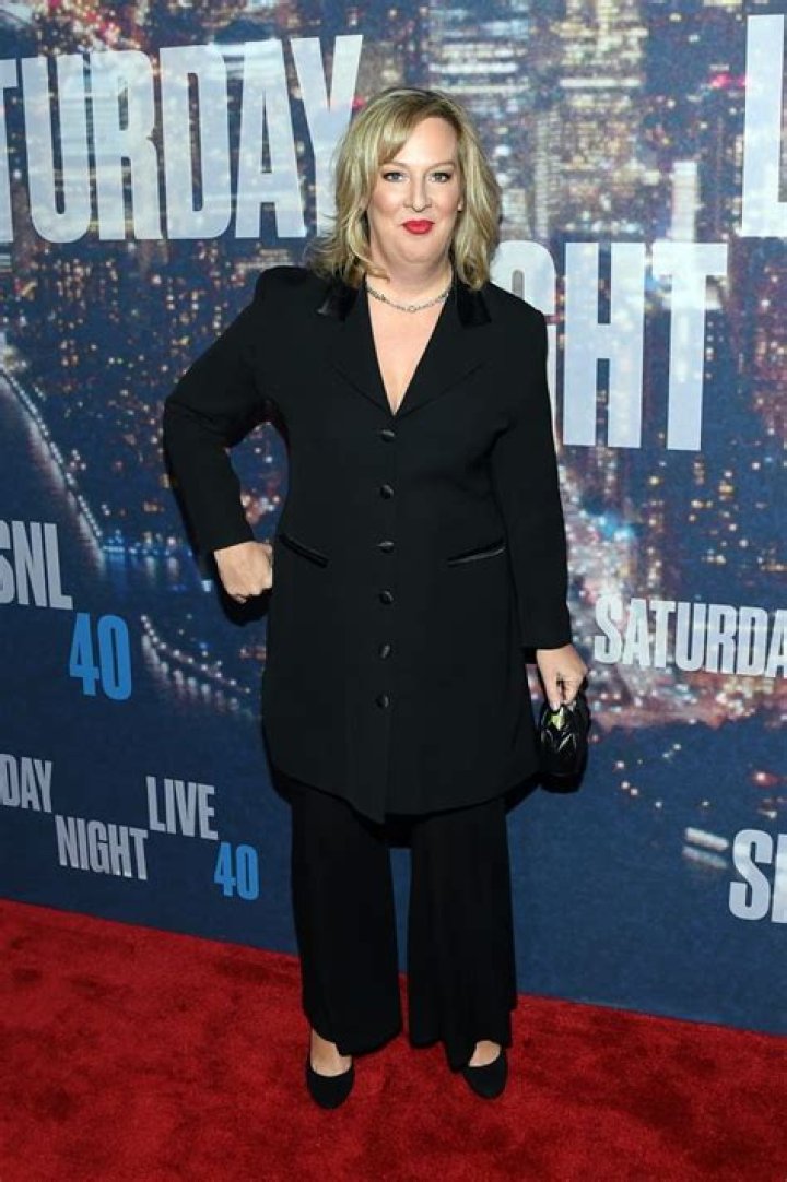 Melanie Hutsell Net Worth - Wiki, Age, Weight and Height, Relationships, Family, and More
