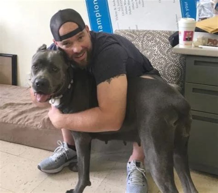 We’re pawsitively obsessed with Phillies Catcher Cameron Rupp and his new babe Lola
